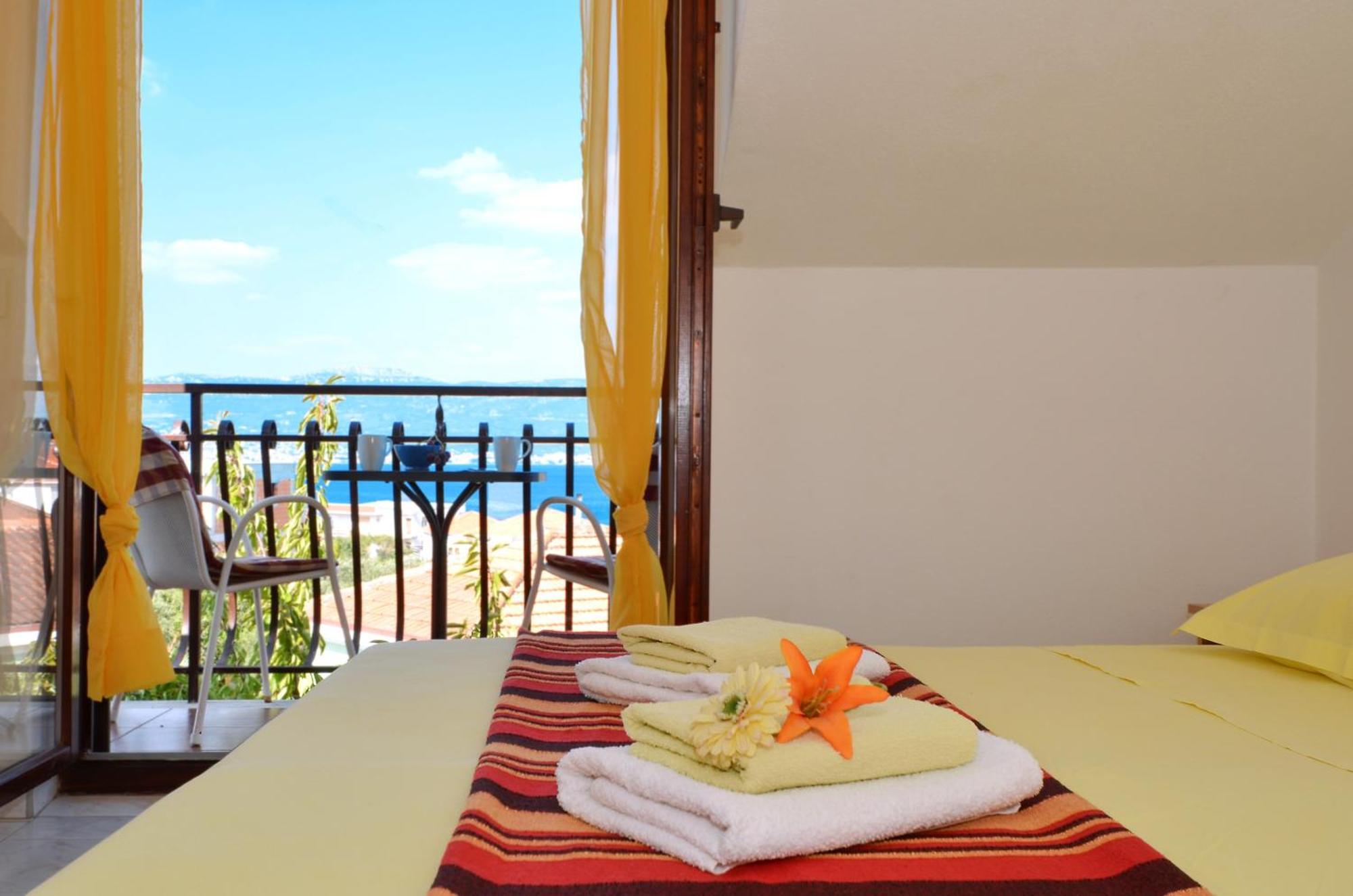 Apartments By The Sea Slatine, Ciovo - 12176 Pokoj fotografie